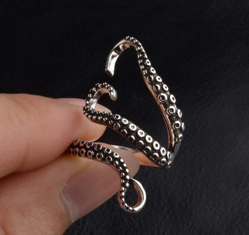 Adjustable Octopus Tentacle Ring -
