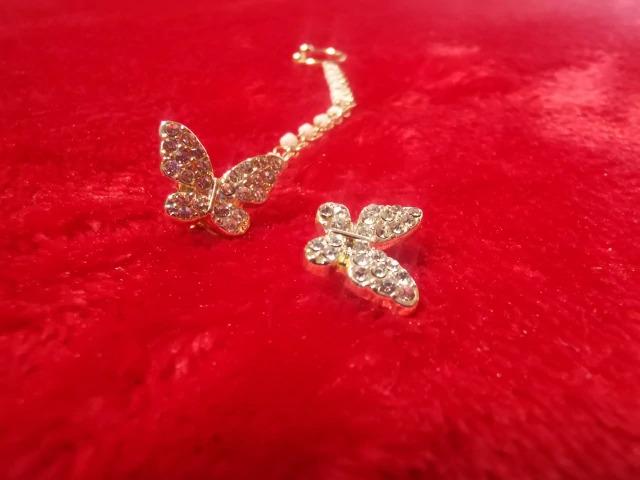 Elegant Rhinestone Butterfly Stud Earrings -